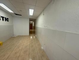 LOCAL COMERCIAL EN CAROLINAS BAJAS. photo 0