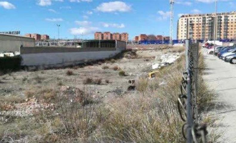 SUELO URBANO DE USO TERCIARIO EN MADRID - ENSANCHE VALLECAS photo 0