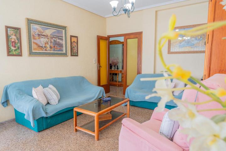 AMPLIA VIVIENDA 4 HABITACIONES photo 0
