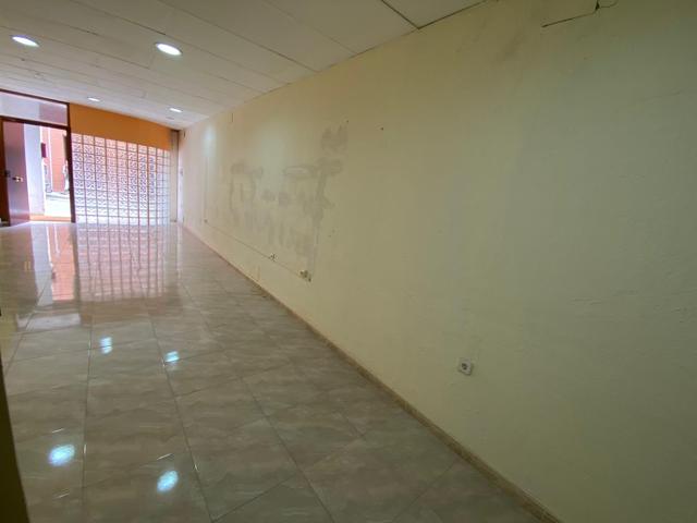 Local Comercial a Vilanova del Camí, zona camp del rei photo 0