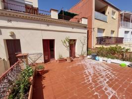 Superoportunidad, casa en Poble Sec, posibilidad de dos viviendas, terrazas orientadas a Sur photo 0