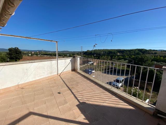 Oportunidad Casa de Pueblo  en Jorba-Sant Genis, almacen,  terraza.  por 155.000 Eur. photo 0