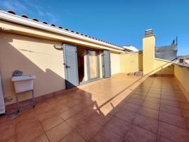 Espectacular duplex para reestrenar, impecable, amueblado en zona Mercat photo 0