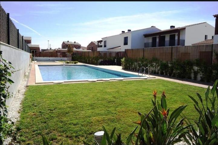 Exclusivo Chalet a Cambrils, 3 dormitorios dobles, 3 baños, jardin, piscina. photo 0