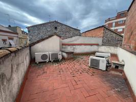 Edificio uso comercial en Sant Marti de Tous, dos plantas, posibilidad de terraza 79.000 Euros! photo 0