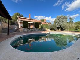 MAGNIFICA CASA SOBRE PARCELA DE 900M EN IGUALADA - SESOLIVERES photo 0