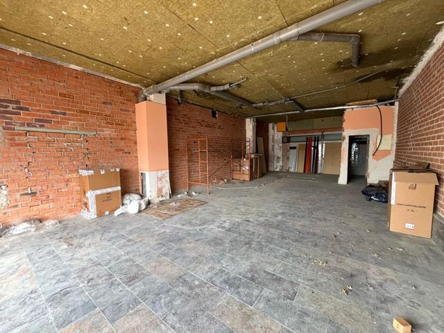 Local comercial con salida de humos en Igualada en Les Comes photo 0