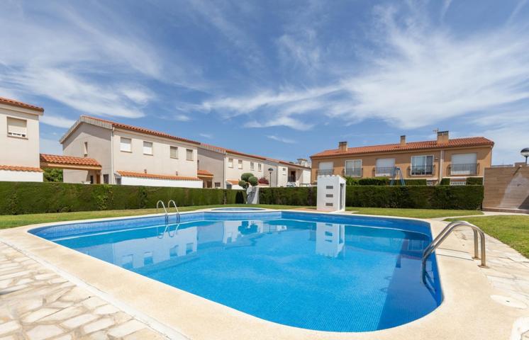 Oportunidad Piso en Tarragona, Miami playa de 47m2, 1 dormitorio doble, jardín y piscina comunitaria. photo 0