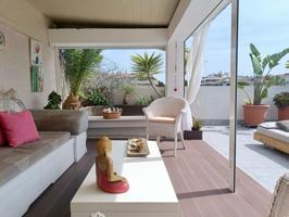 Impresionante Atico Esquinero estilo chill out de 2 dormitorios dobles, solarium 70m2. photo 0