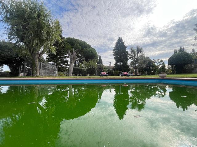Espectacular casa recién reformada en parcela esquinera de más de 2400 m2, gran piscina, parcela totalmente ajardinada, increíbles vistas photo 0