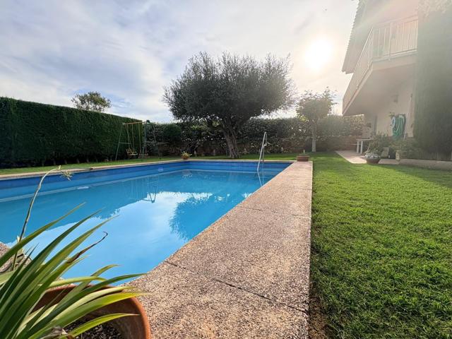 Impresionante casa en Sant Genís, Jorba, con espectaculares vistas, jardín con piscina y rodeada de entorno natural único. photo 0