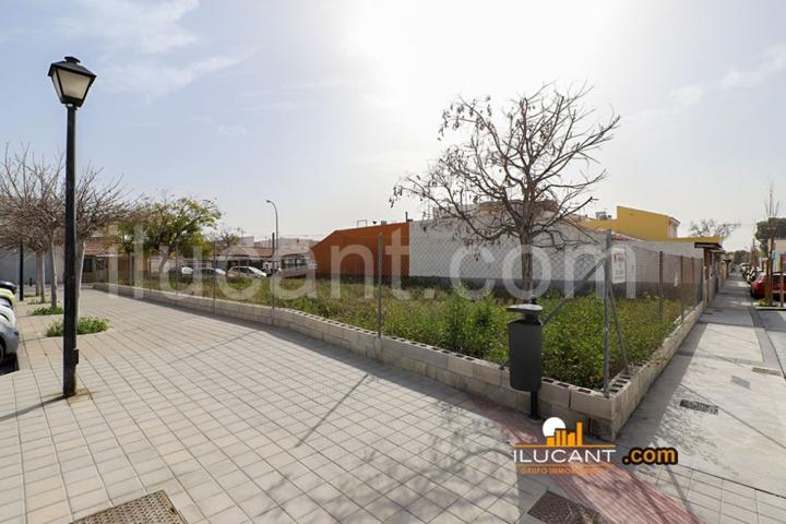 Terreno Urbanizable En venta en Tombola, Alicante photo 0
