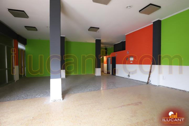 LOCAL EN CHAFLAN A 2 CALLES. 152 M2, 4.50 ALTURA photo 0