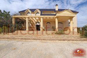 Espectacular chalet de entre Muchamiel y San Vicente -Exclusividad, amplitud y vistas impresionantes photo 0