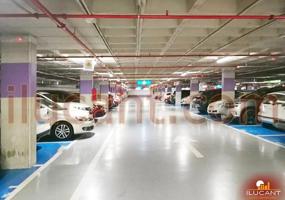 Parking En venta en Casco Antiguo, Alicante photo 0