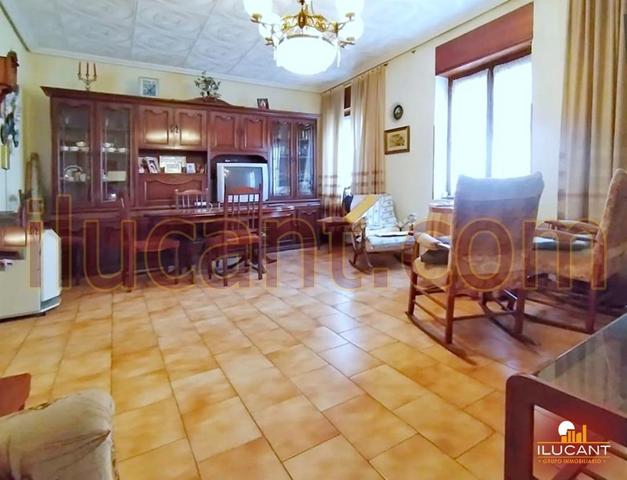 Piso En venta en Ensanche - Diputación, Alicante photo 0