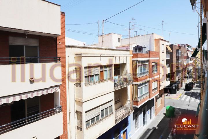 Piso En venta en Carolinas Bajas, Alicante photo 0