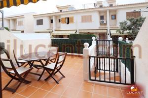 **Bungalow en Gran Alacant, Avda. Mediterráneo – Luminoso, con solárium y piscina comunitaria** photo 0