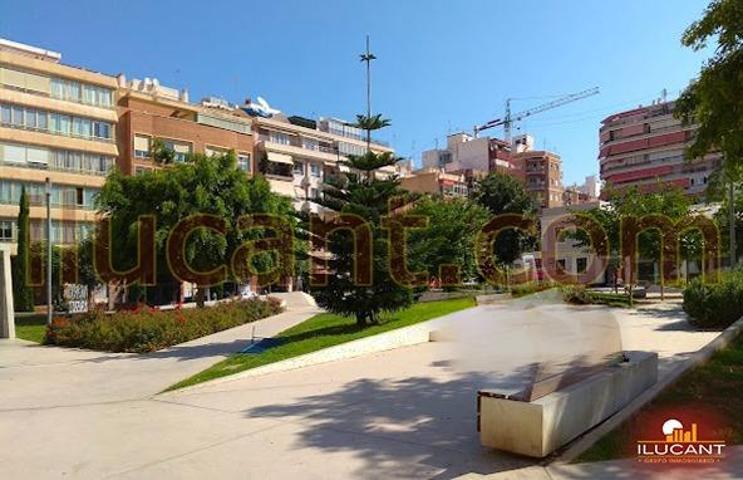 Parking En venta en Centro, Alicante photo 0