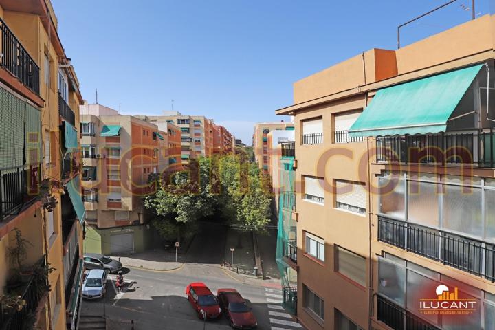 Piso En venta en Altozano, Alicante photo 0