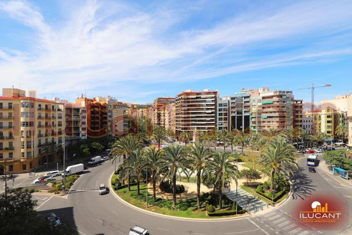 Piso En venta en Centro, Alicante photo 0