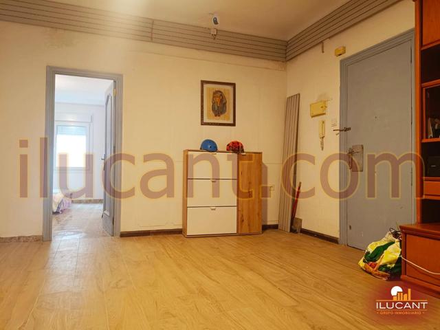 Piso En venta en Centro, Alicante photo 0