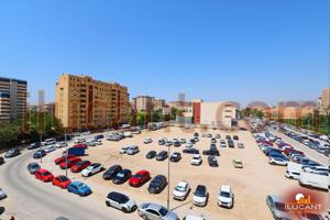 Piso En venta en Babel, Alicante photo 0