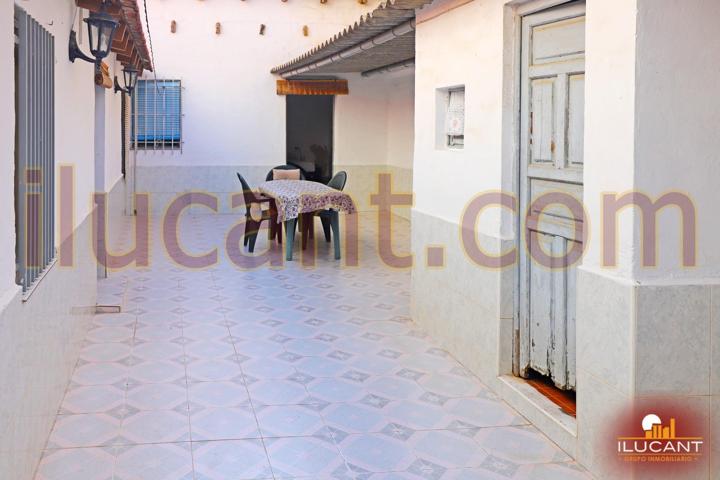 San Agustin, casita independiente, ideal familias e inversores, posibilidad varias plantas. photo 0