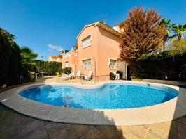 Excelente Chalet en El Albir, con piscina propia, 4 hab, 3 baños y 500m2 de parcela. Milpisos.es photo 0