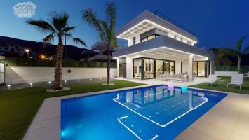 Villas independientes con piscina y parking en Finestrat (Benidorm) Spain photo 0