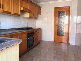 SECTOR V TODO EXTERIOR !!!!SOLO 150.000 EUROS !!!!,,MEJOR ZONA AVD LABRADORES photo 0