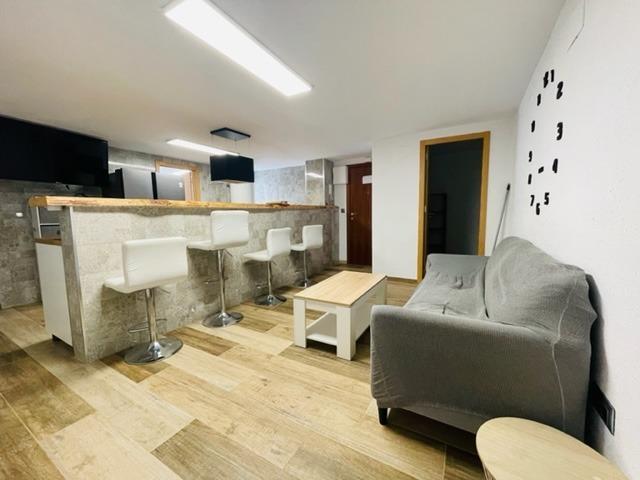 Piso de 5 habitaciones super reformado photo 0