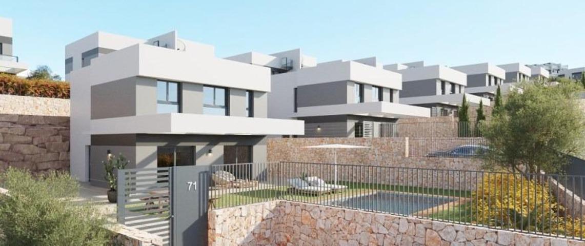 CHALET INDEPENDIENTE CON 275 METROS DE JARDIN photo 0