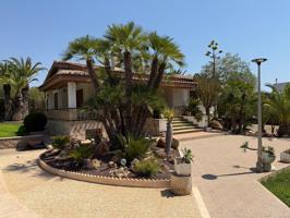 CHALET EN BONAVISTA CON PISCINA photo 0