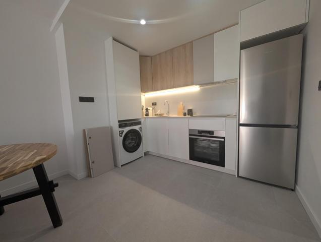 Espectacular piso a estrenar con 2 habitaciones, 2 baños y balcón. photo 0