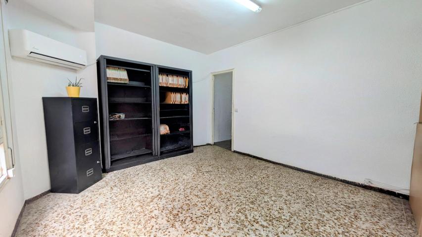 🏡 Oportunidad única en pleno centro, junto al Palacio de Congresos. photo 0