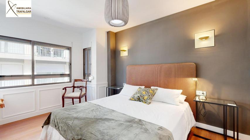 Magnífico piso amueblado en el centro de Valencia, de cuatro dormitorios, con plaza de garaje. photo 0