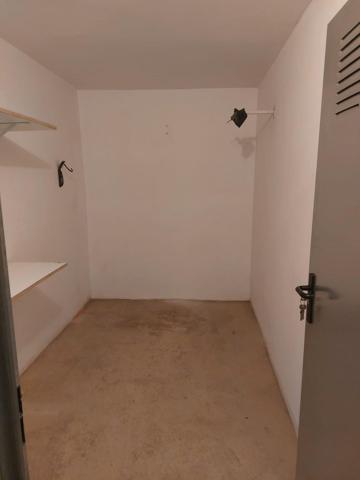 Estupendo trastero, amplio, ideal para guardar tus pertenencias! photo 0