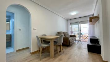 Piso En venta en Centro, Torrevieja photo 0