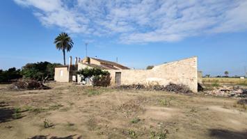 SE VENDE CASA DE CAMPO CON 42.000 M2 DE PARCELA. photo 0