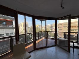 Piso en el centro de Alicante – Amplio, luminoso y con vistas despejada photo 0