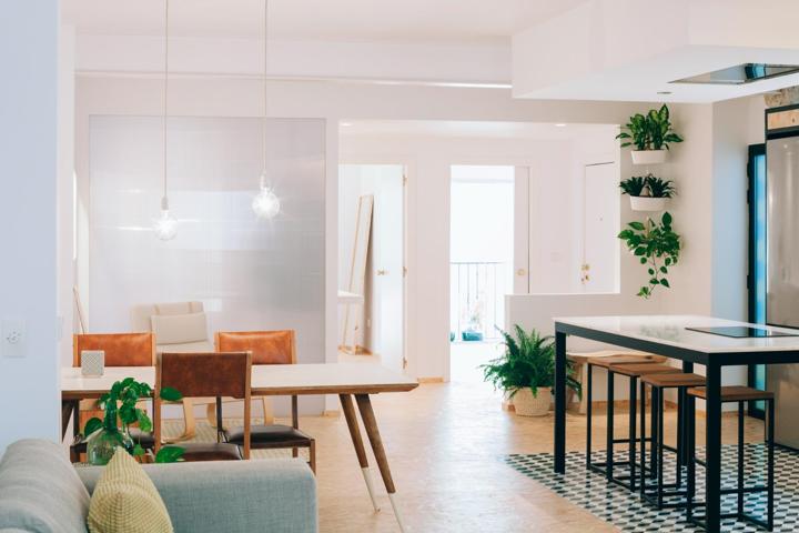 ¡TU HOGAR EN EL RAVAL, LUZ Y DISEÑO A UN PASO DEL CENTRO! photo 0