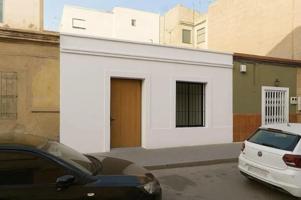 PLANTA BAJA EN VENTA EN LA ZONA DEL SECTOR 5, SIN VECINOS photo 0