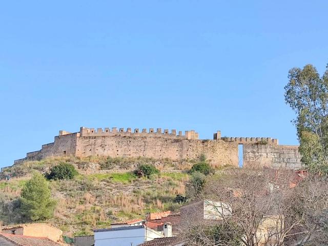 GRAN CASA PARA REFORMAR EN XATIVA CON GARAJE photo 0