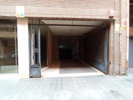SE VENDE PLAZA DE GARAJE EN ZONA OSCAR ESPLA CON TRASTERO photo 0