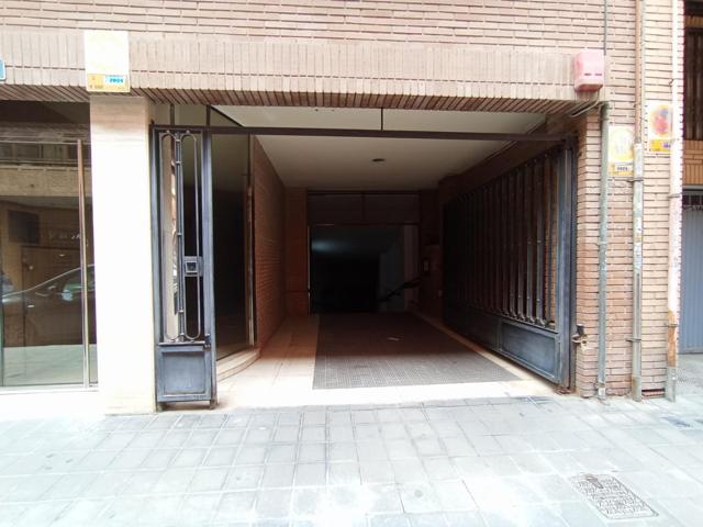 SE VENDE PLAZA DE GARAJE EN ZONA OSCAR ESPLA CON TRASTERO photo 0