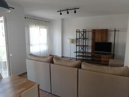 SE ALQUILA APARTAMENTO SEMIAMUEBLADO MUY ALEGRE Y LUMINOSO photo 0