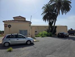 NAVE EN ALQUILER CON FACHADA A CARRETERA photo 0