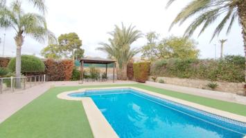 Venta de Chalet independiente y en esquina en la Ladera. photo 0