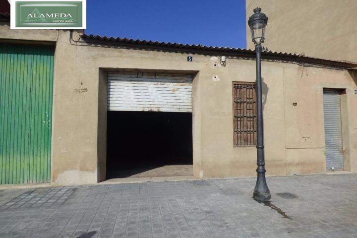 ALMACEN O SOLAR EDIFICABLE CON TODOS LOS ACCESOS . photo 0